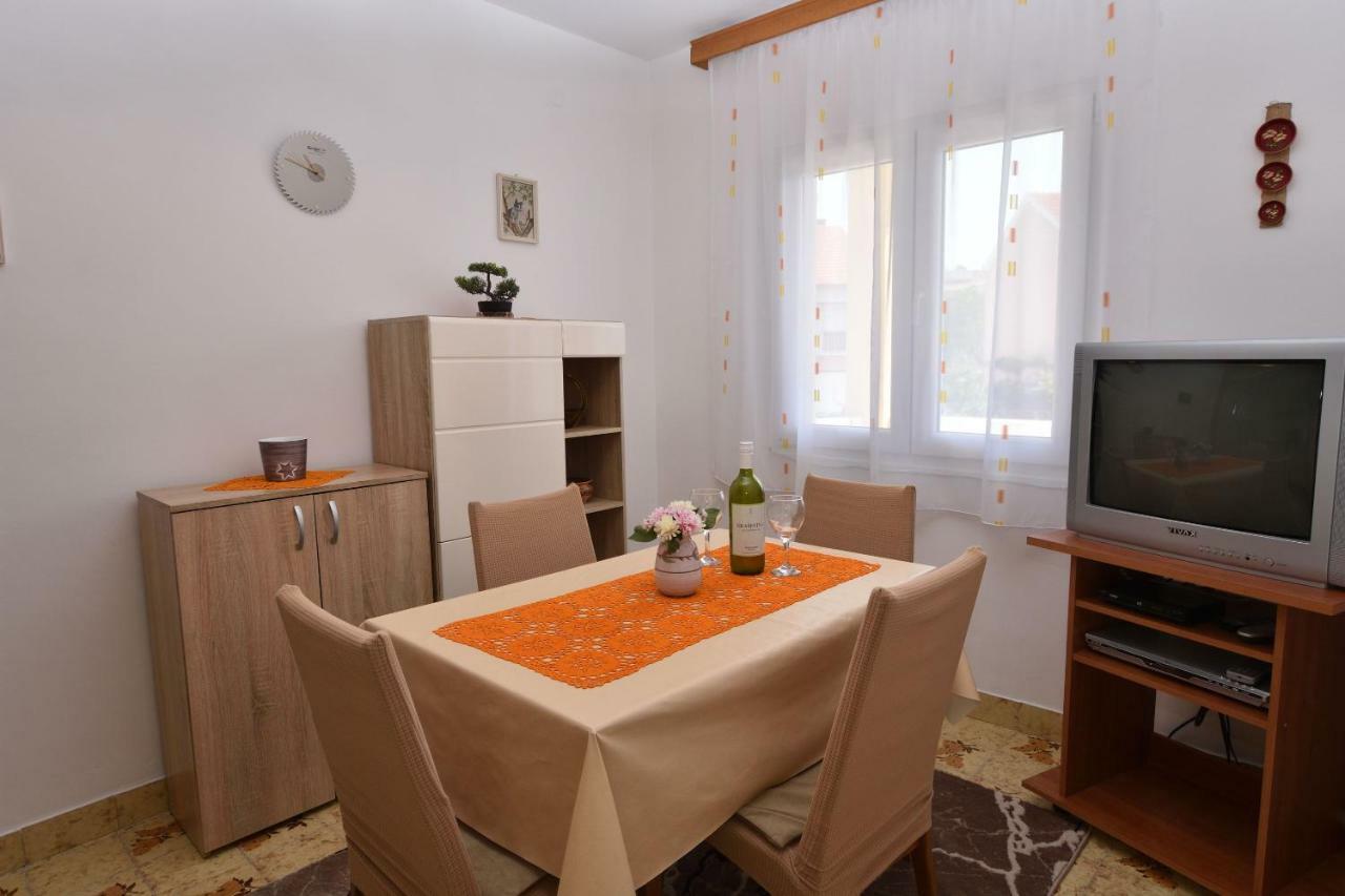 Apartments Visnja Primosten Exterior photo